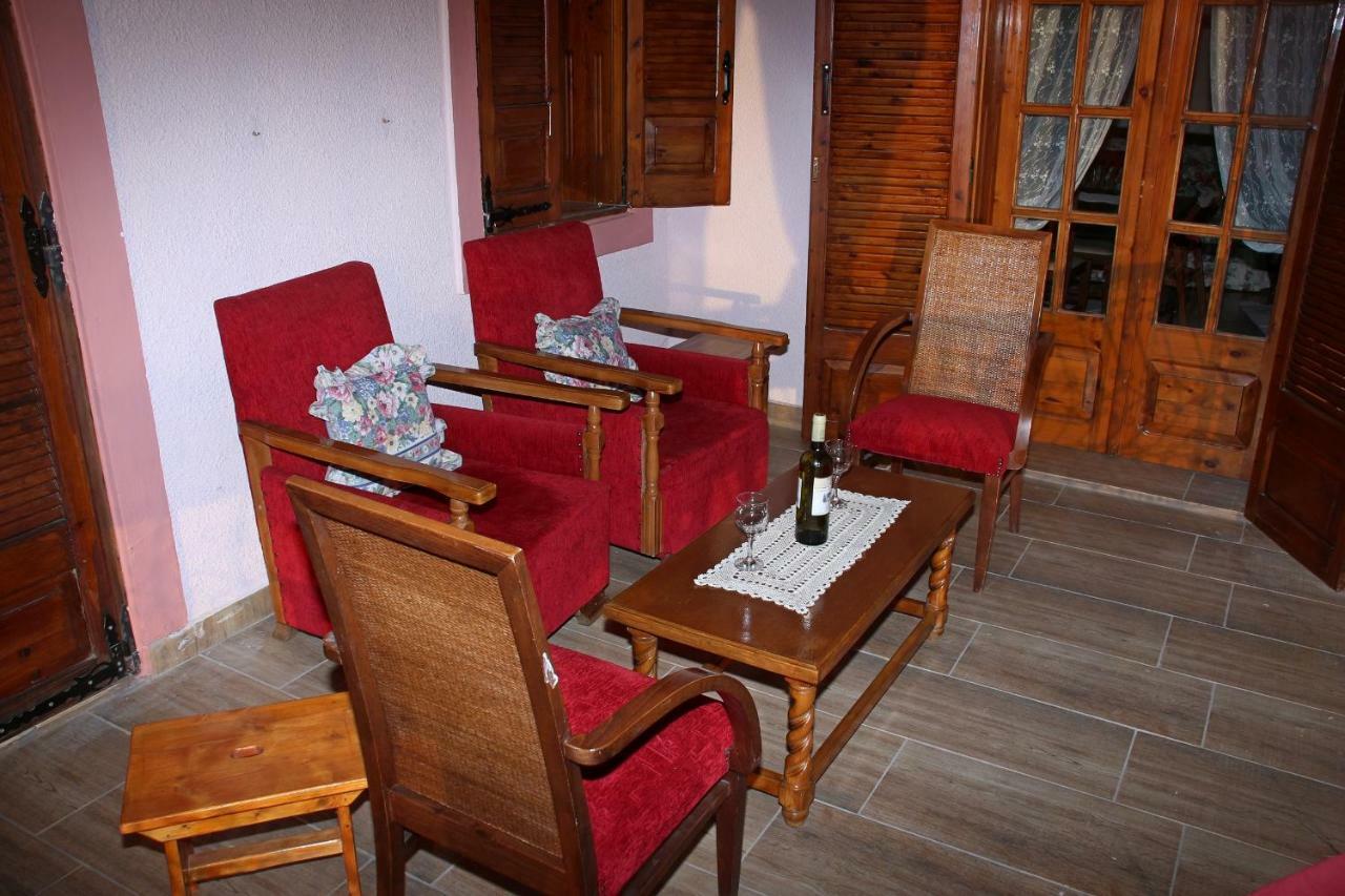 Villa Olga Prínos Esterno foto
